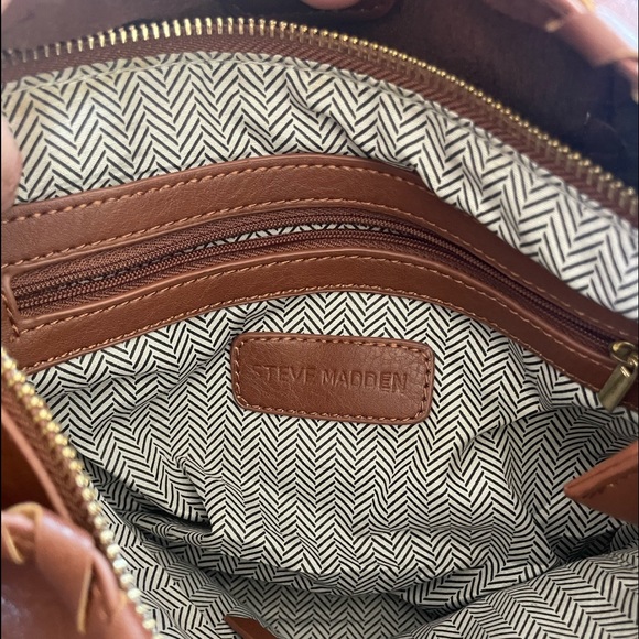 Steve Madden - Picture 3 of 3